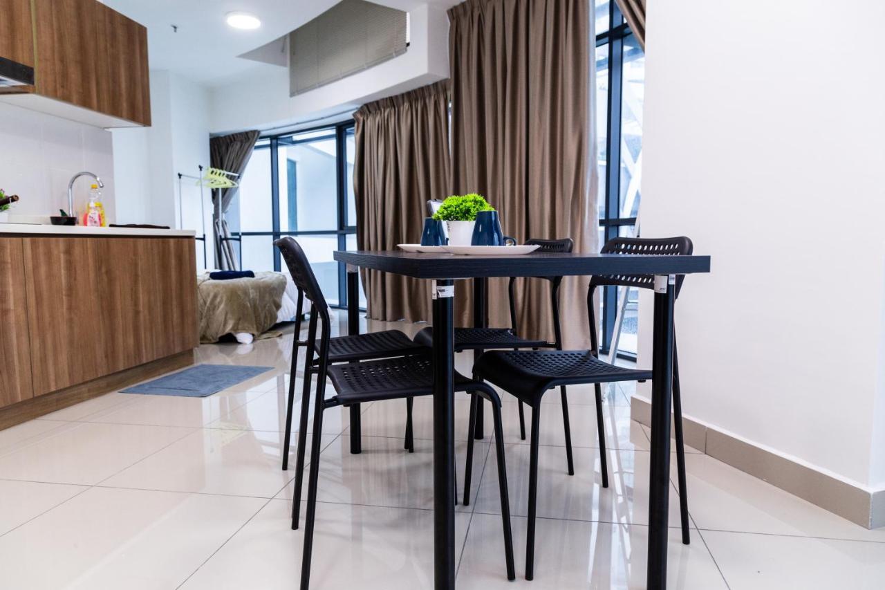 Studio Units At Pacific Tower Near Jaya One By Comfyasia Petaling Jaya Ngoại thất bức ảnh