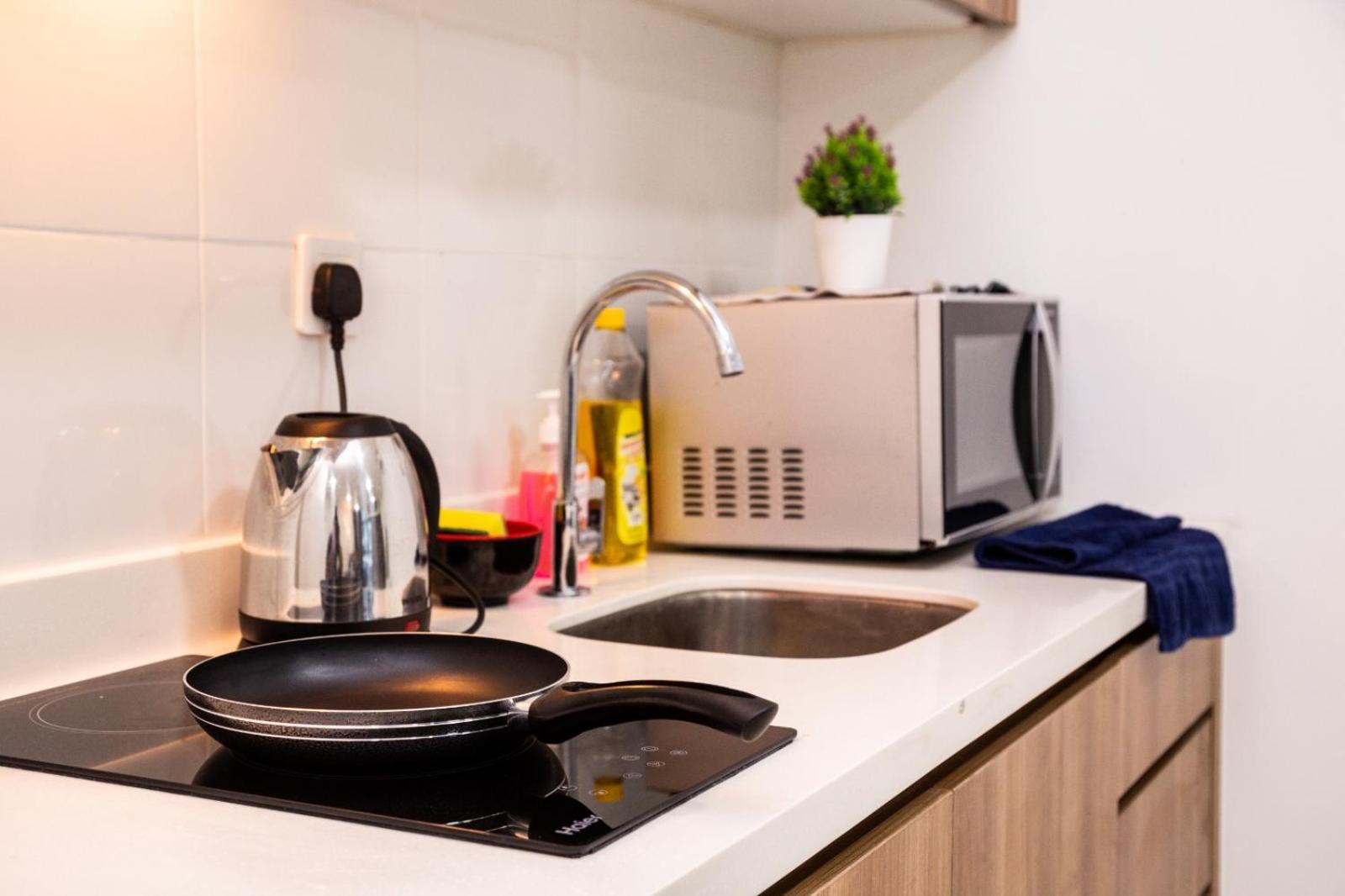 Studio Units At Pacific Tower Near Jaya One By Comfyasia Petaling Jaya Ngoại thất bức ảnh